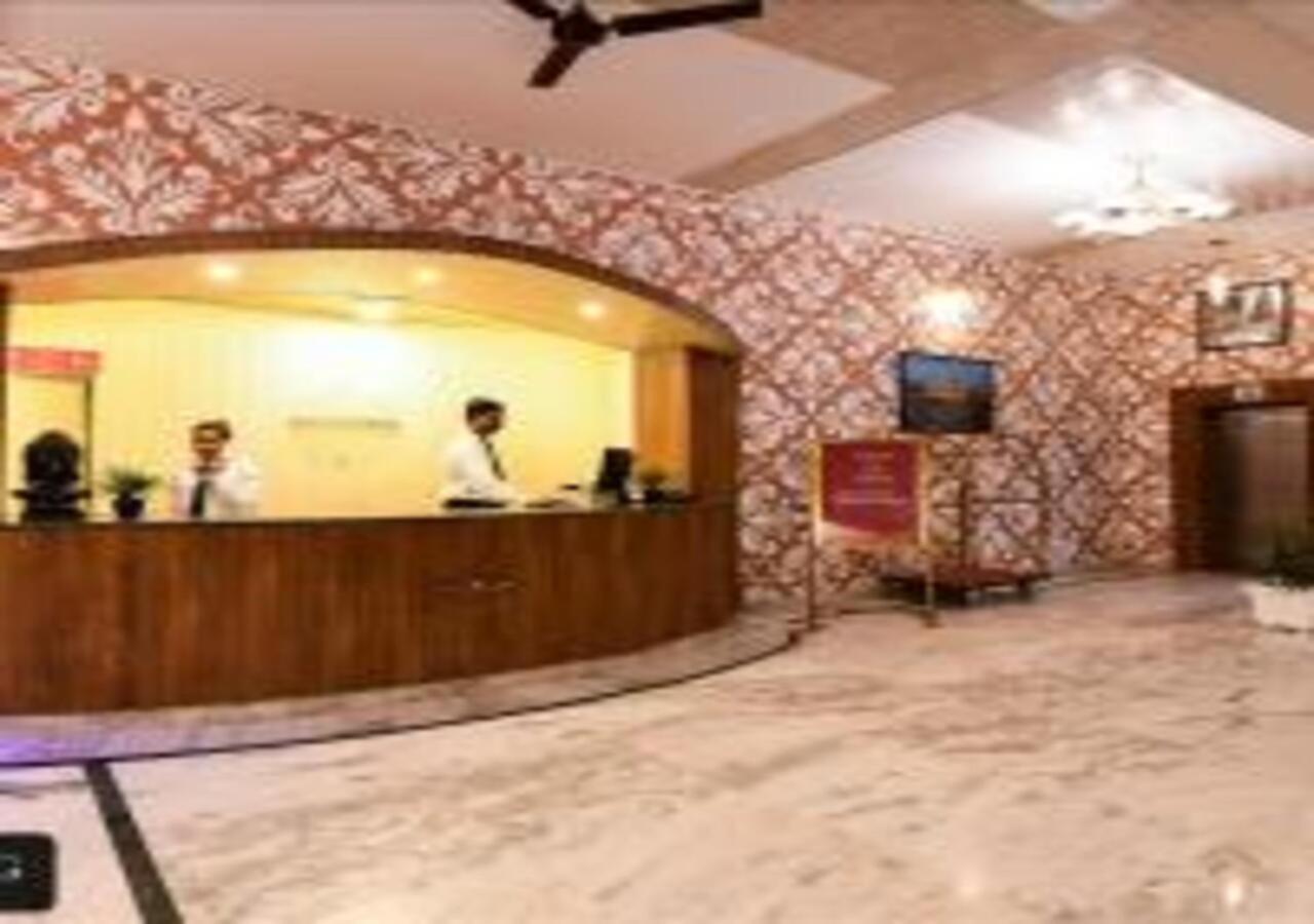 Hotel Chanakya アーグラ エクステリア 写真