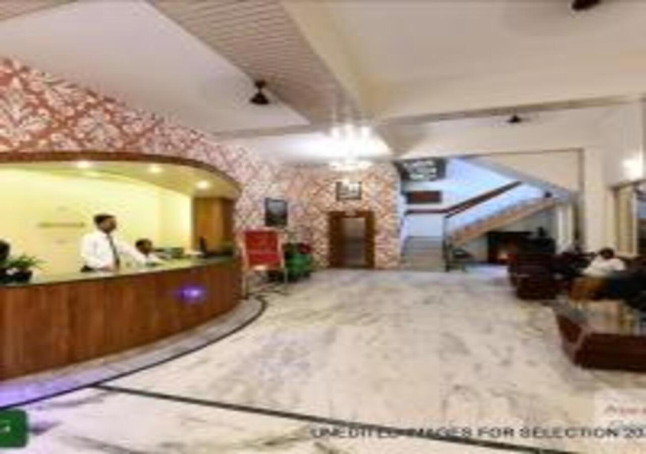 Hotel Chanakya アーグラ エクステリア 写真