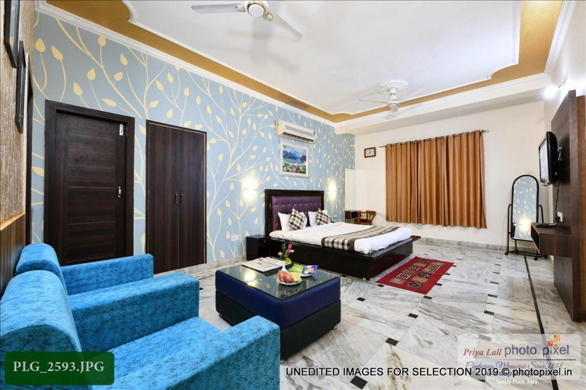 Hotel Chanakya アーグラ エクステリア 写真